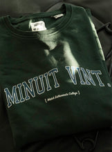 Load image into Gallery viewer, Sweatshirt Minuit Vint College